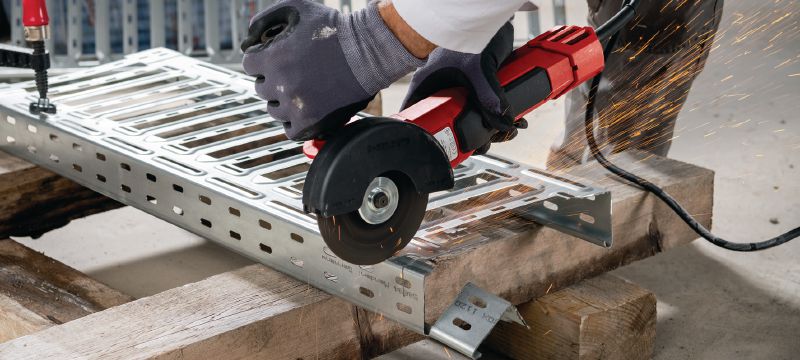 AG 150-20D Winkelschleifer Winkelschleifer 2.000 W mit bürstenlosem Motor und Totmann-Schalter zum Schneiden und Schleifen in Metall, Beton und Mauerwerk mit Scheiben bis 150 mm Anwendungen 1